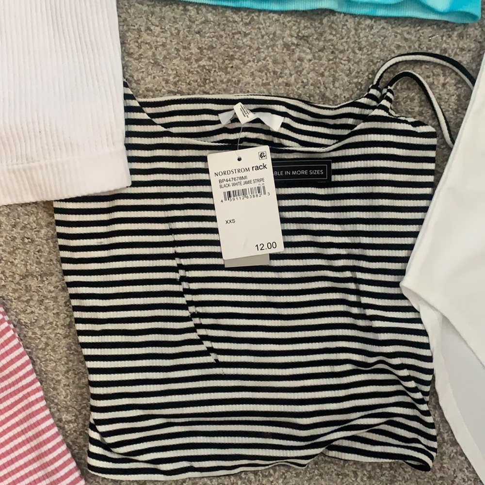5 shirts size extra small perfect fit for teenager - Picture 5 of 6